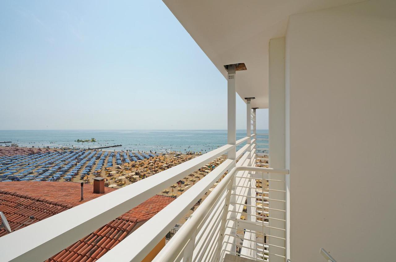 Hotel Strand A Frontemare Lido di Jesolo Exteriör bild