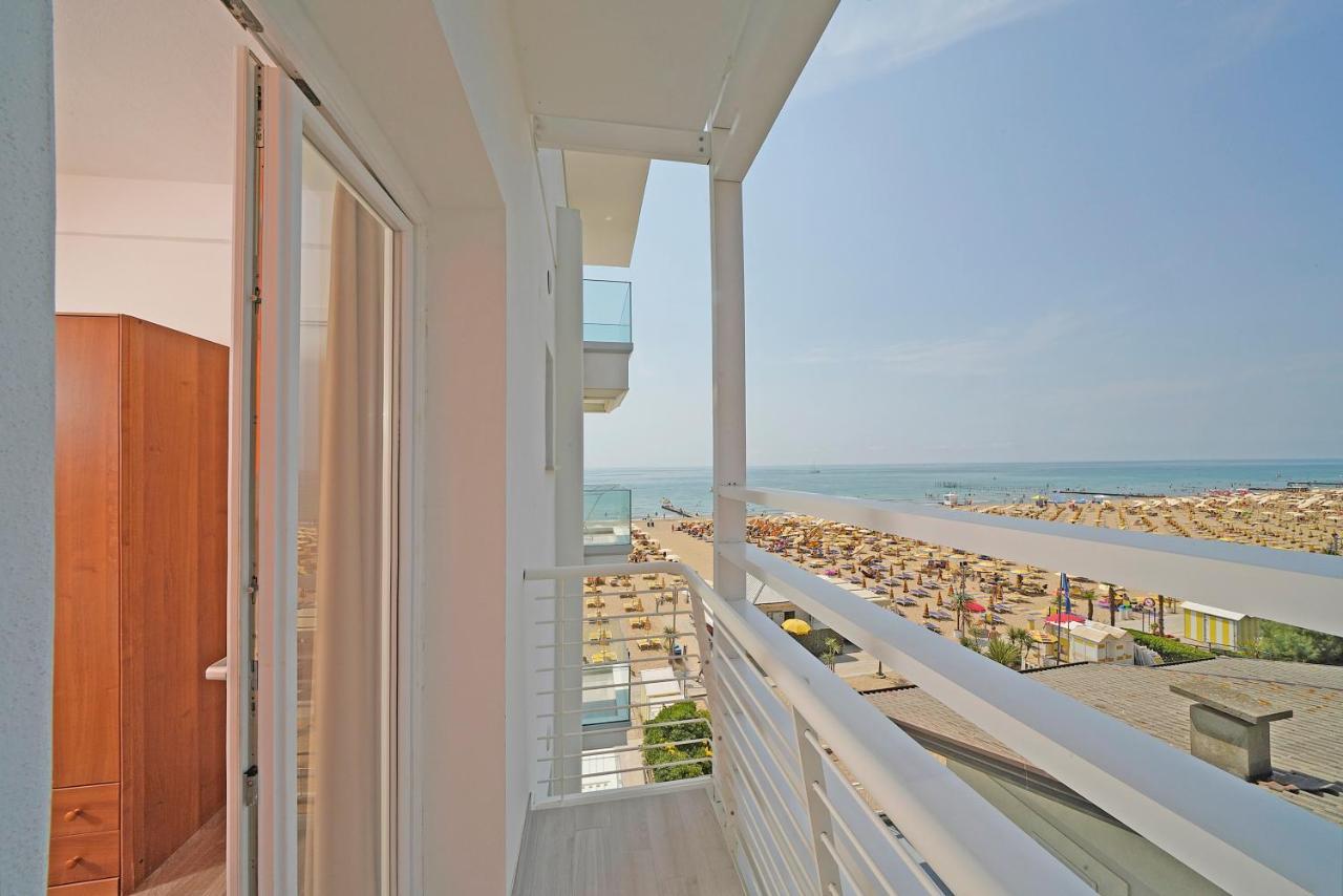 Hotel Strand A Frontemare Lido di Jesolo Exteriör bild